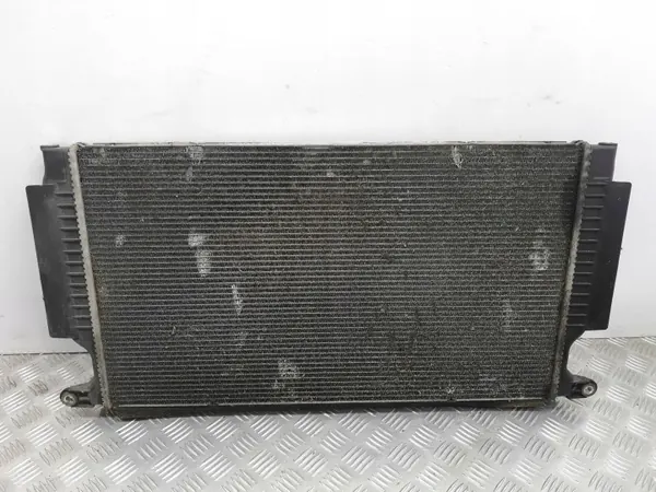 Radiator Toyota Avensis T270 2010 OEM 164000R061B image 10