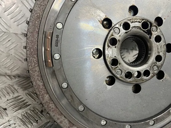 Kaksoismassaväkäri - Mercedes W176 W246 W117 X156 1.8 2.2 CDi A6510303505 image 5