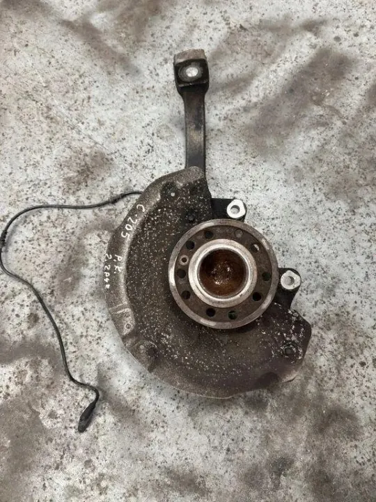 Moyeu de roue avant Mercedes-Benz C W205 OEM 2052100 image 2