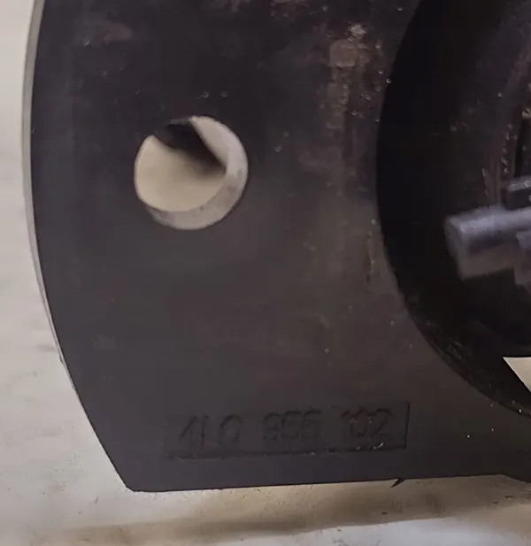 AUDI Q7 4L Front Right Headlight Washer 4L0955102 image 3