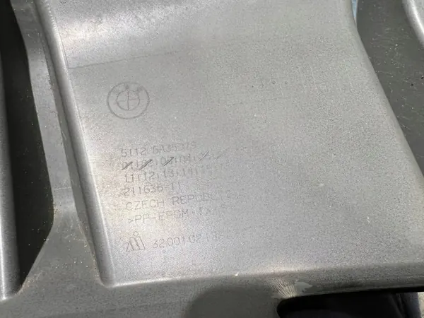 Déflecteur de spoiler pare-chocs arrière BMW 5A35079 image 10