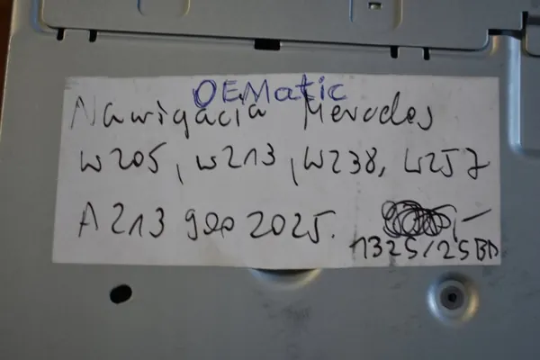 Unité de navigation OEM A2139002025 pour Mercedes W205 image 4
