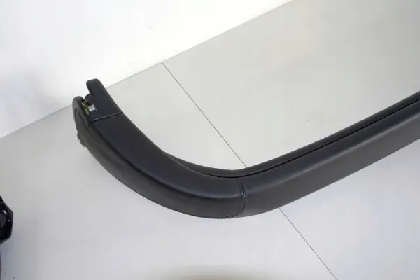 Mercedes R230 katon turvapalkki OEM 2308600032 image 3