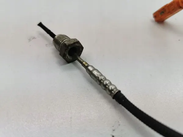 Sensor de temperatura de escape Audi A7 S7 2014 OEM image 4