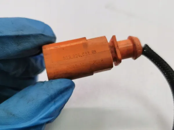 Sensor de temperatura de escape Audi A7 S7 2014 OEM image 7