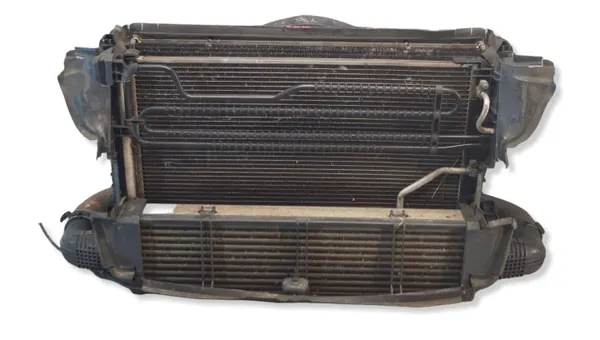Mercedes W204 CDI Lüfter OEM JKM23587 - Gebraucht image 2