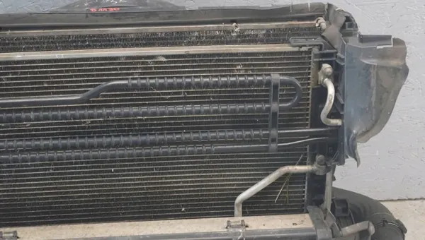 Mercedes W204 CDI Lüfter OEM JKM23587 - Gebraucht image 4