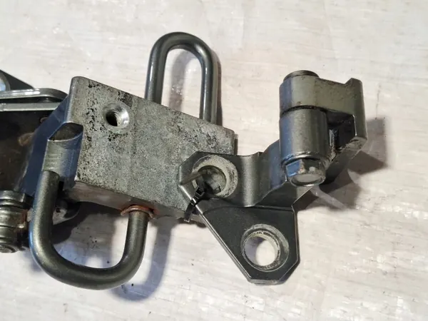 Bisagra Puerta Trasera Izquierda OEM 3C4833401D VW Passat B6 image 3