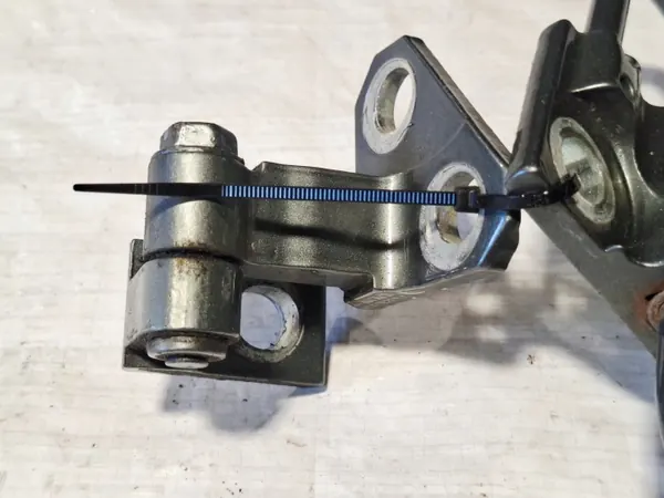 Bisagra Puerta Trasera Izquierda OEM 3C4833401D VW Passat B6 image 6
