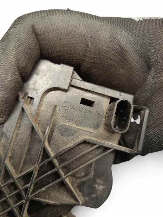 Huvlås Infiniti QX30 A2468800460 image 5