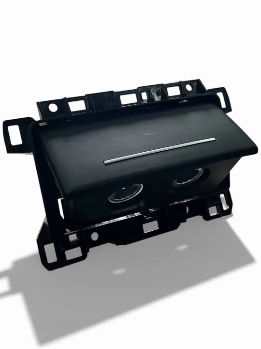 Tomada isqueiro Audi A8 D3 OEM 4N0864051A image 2