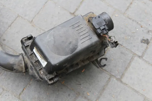 Luftfiltergehäuse OEM - Avensis T25, Corolla Verso II image 4