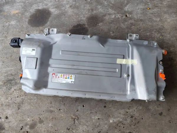 Bateria Ford OE G9280-K0012 76Ah usada image 2