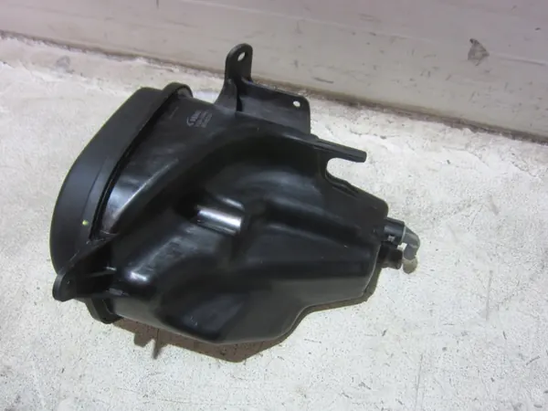 BMW X5 E70 F15 F16 Laajennussäiliö OEM 17138621092 image 5