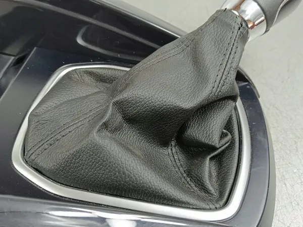 Pomo de mudanças Ford OEM CN15A044H96B - Estado usado image 4