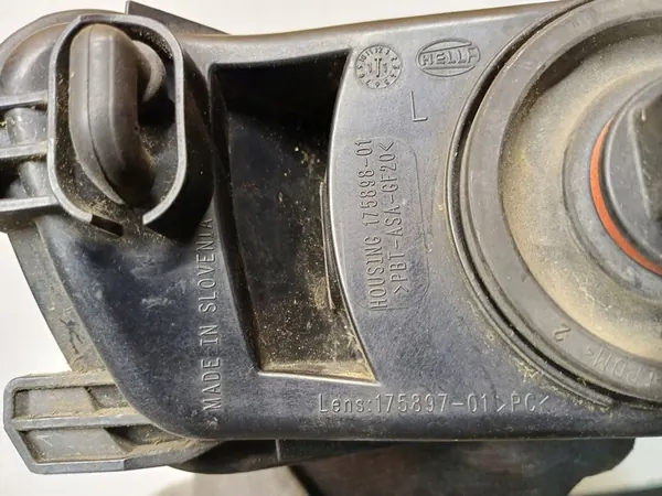 Farol de Neblina Dianteiro Seat Alhambra (Mk2) 7N0941699 image 5