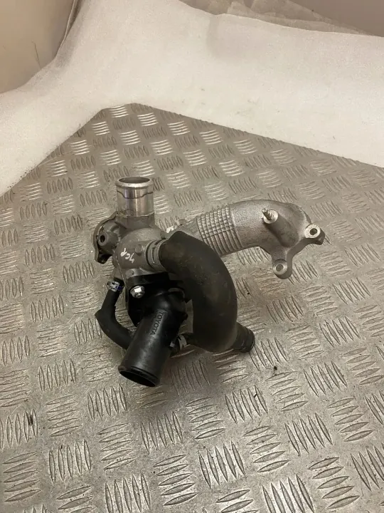 Termostato Lexus OEM UTO59281 para IS III XE30 2015 image 8