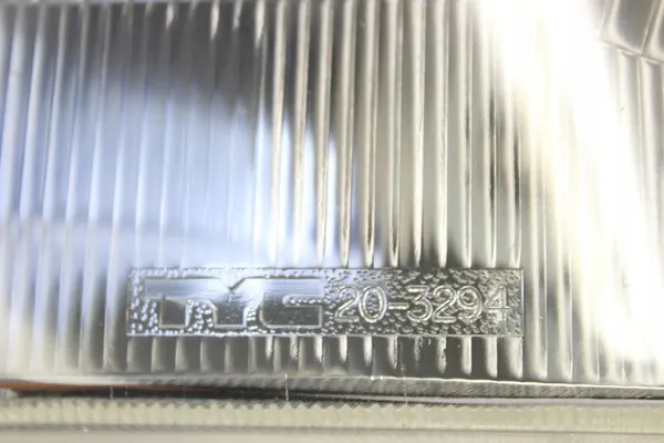 Farol Esquerdo TYC H4 VW T4 1990-2003 image 3