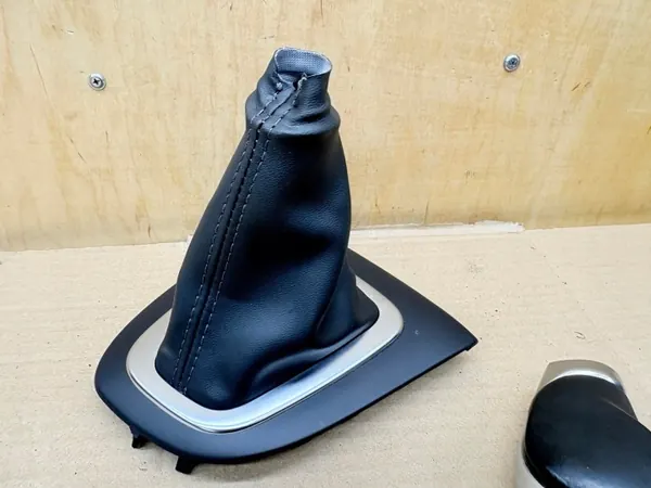 Selector de Marchas Renault Captur OEM 969352021R - Usado image 4