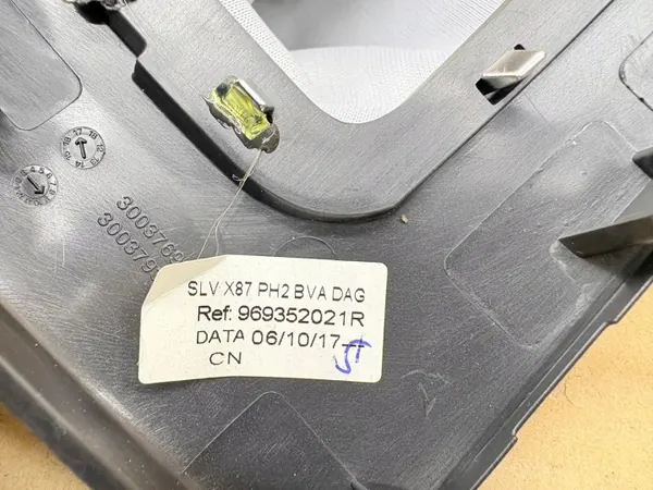 Selector de Marchas Renault Captur OEM 969352021R - Usado image 6