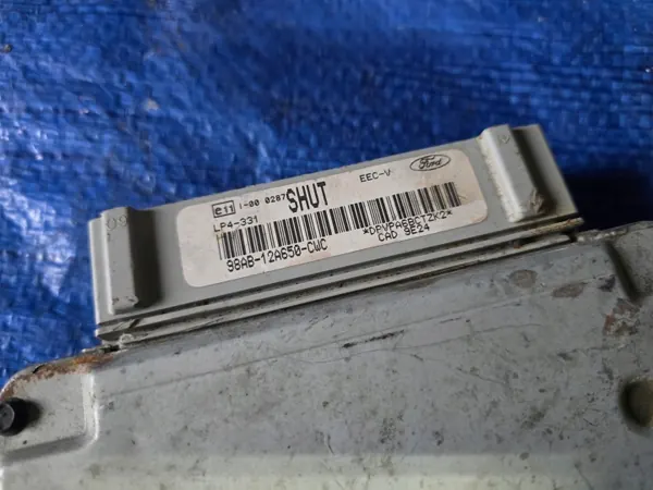 Ford Moottoritietokone OEM 98AB12A650CWC Focus 1.6 image 3