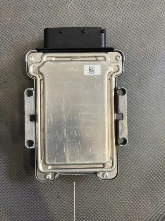 Mercedes AdBlue-ohjausyksikkö OEM A6429005301 image 3