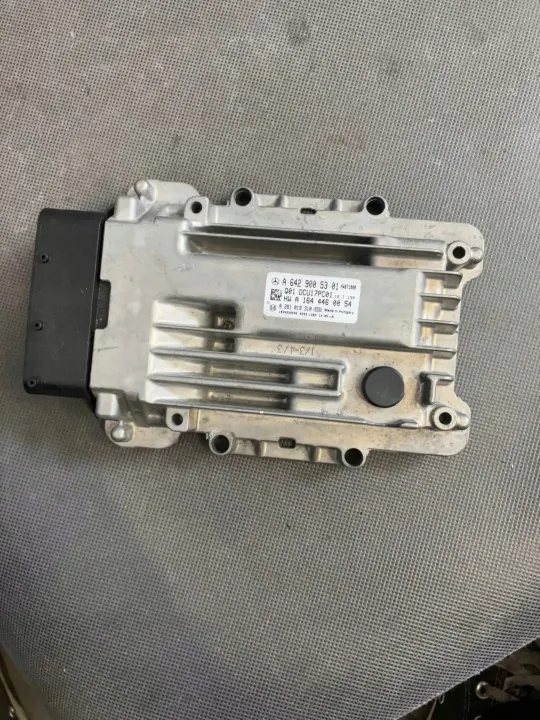 Mercedes AdBlue-ohjausyksikkö OEM A6429005301 image 4