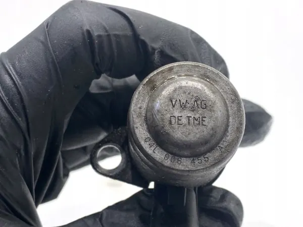 Oljetrycksregulator OEM 04L906455A för Audi A3 8V image 4