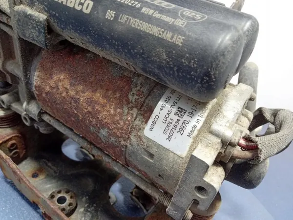 Porsche Cayenne S III Veringscompressor OEM 4M0616005G image 9