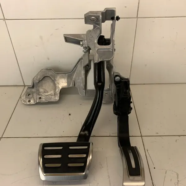 OEM 54632541257454123541 Rem & Gaspedaal Set Audi A5 image 3