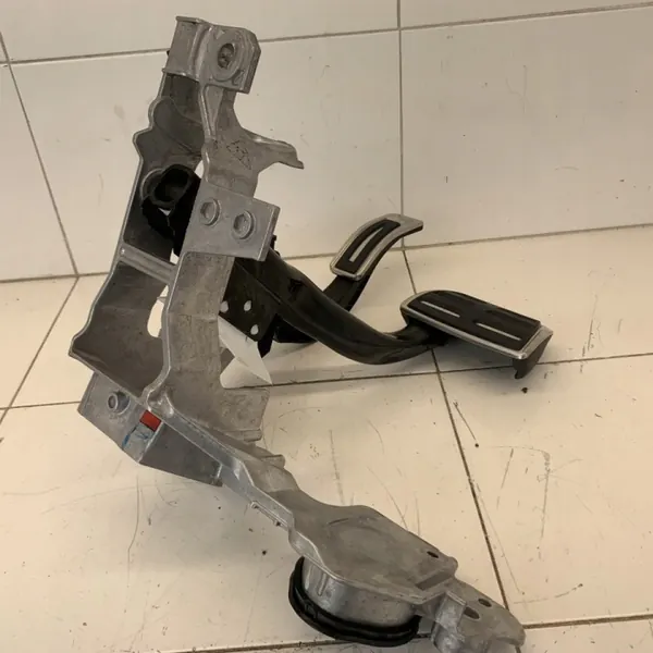 OEM 54632541257454123541 Rem & Gaspedaal Set Audi A5 image 5
