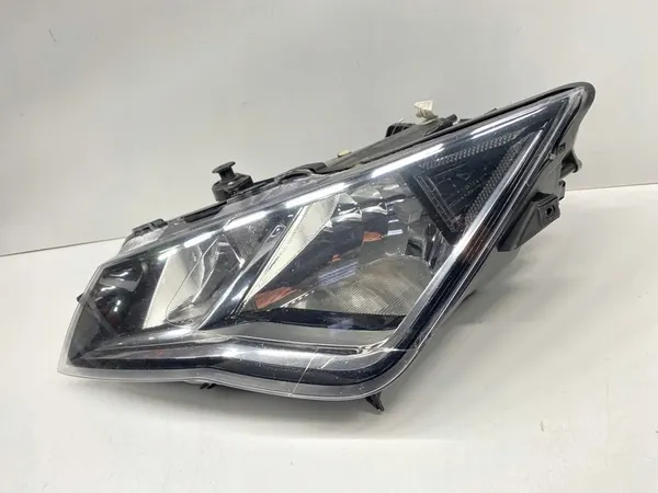 Farol LED dianteiro esquerdo SEAT Leon 3 III 2017-2020 image 2