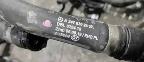 Wasserschlauch Mercedes CLA W118 1.3 A2478302402 image 3