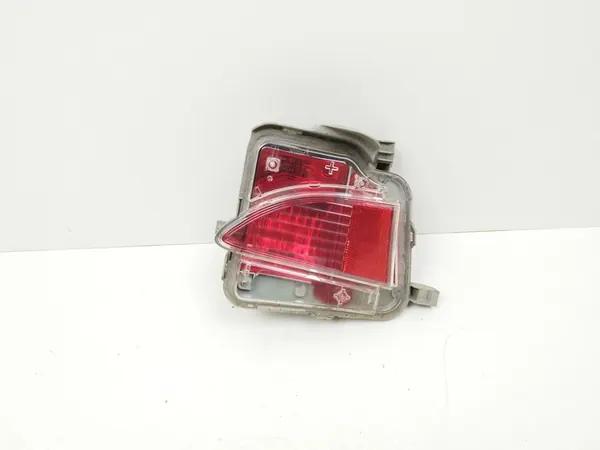 2012 Toyota Verso-S Feu Arrière de Pare-chocs image 1