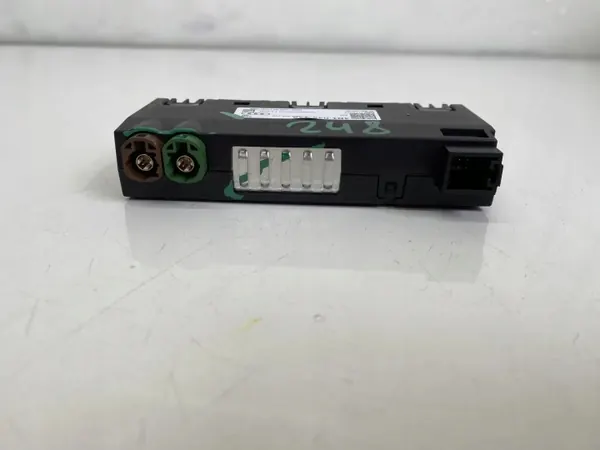 USB-portti OEM 4N1035736 Audi 3.0L Bensiini image 4