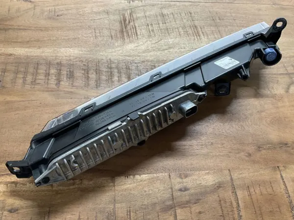 Höger LED blinkers OEM 9Y0941182A för Porsche Cayenne image 4