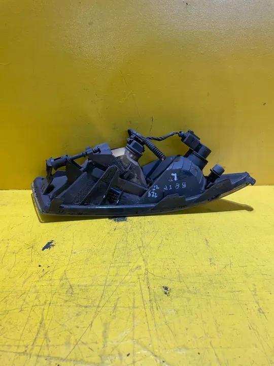 Skoda Fabia Mk2 (5J) Farol Halógeno Frontal Esquerdo image 4