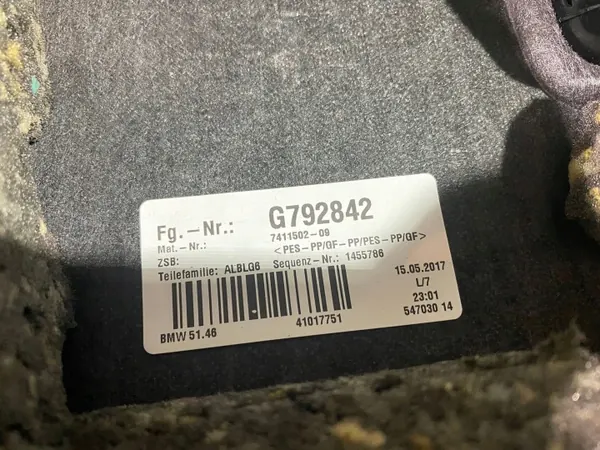 BMW 7 G11 G12 Bagagerek Onderdeel OEM 742877108 image 3
