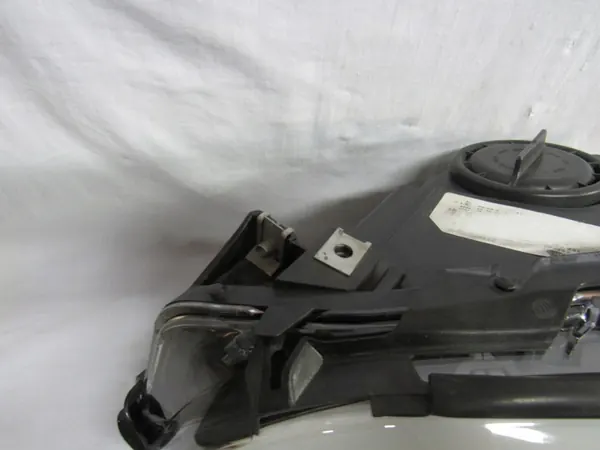 Farol esquerdo BMW F10 F11 H7 padrão completo image 3