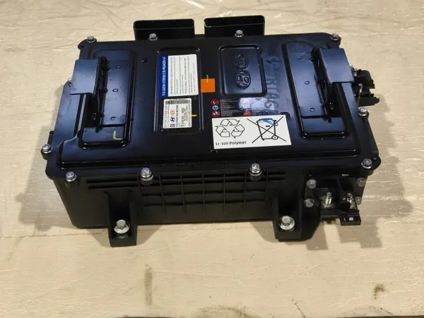 Hyundai Batteri OEM 375M0-D7000 - 35Ah Begagnad image 6