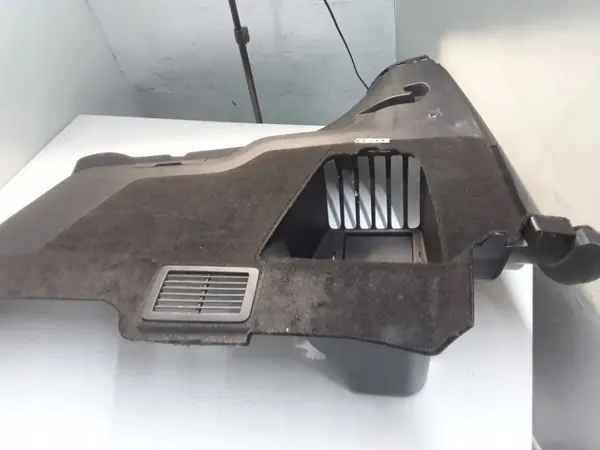 Jupette Droite OEM EM2BU31012 pour Ford Galaxy MK4 image 3