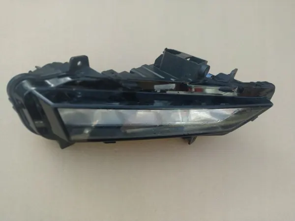 Parachoques izquierdo halógeno SKODA OCTAVIA IV RS 19- image 6