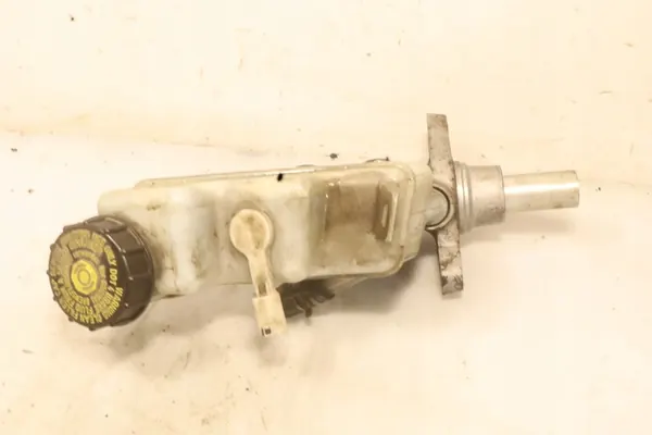 Rempomp Toyota Yaris III Lift 1.4 OEM image 6