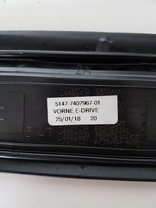 BMW F20 Tapacantos OEM 7289220 - Usado image 4
