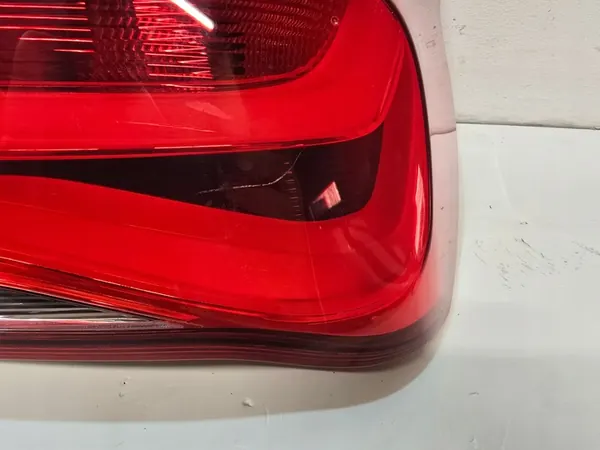 BMW 1 F20 F21 Luz Trasera Derecha LED 7359018 image 4