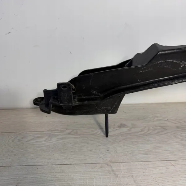 Achterbumper versterking OEM JPF86630J7301 image 6