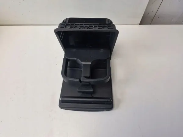 Porte-gobelet OEM 1K0862532G pour VW Golf Eos image 2