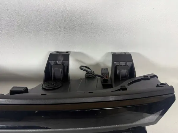 Kia EV6 Etu DRL-valo OEM 240621 - Käytetty image 4