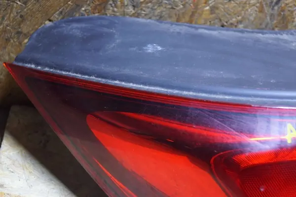 OPEL ASTRA J GTC VÄNSTER BAKLJUS image 3