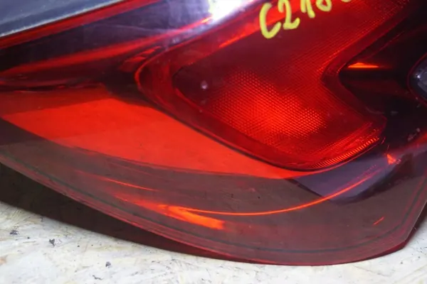 OPEL ASTRA J GTC VÄNSTER BAKLJUS image 5